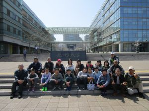 kengaku9九大の前で